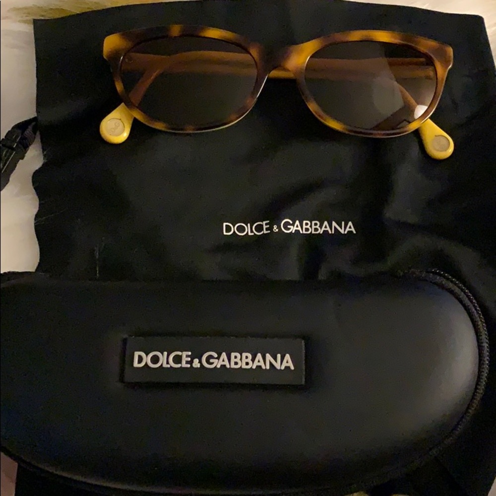 Dolce and Gabbana polarized sunglasses